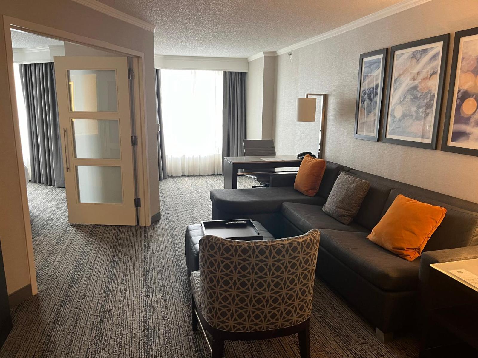 Chicago Marriott Suites O'Hare Main image 2